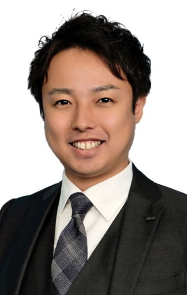 バイタルサロン営業本部 部長　村上